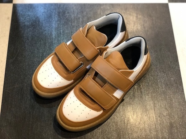 ACNE STUDIOS / アクネストゥディオズからベルクロスニーカーを ACNE STUDIOS / アクネストゥディオズからベルクロスニーカーを