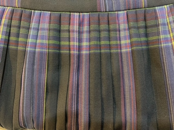 AURALEE オーラリー が STRIPE PLEATED SKIRT 