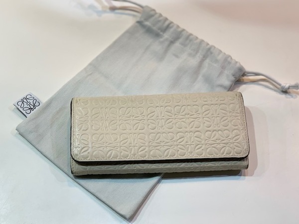 LOEWE / ロエベ】アナグラムウォレットのご紹介です。[2021.01.03発行 