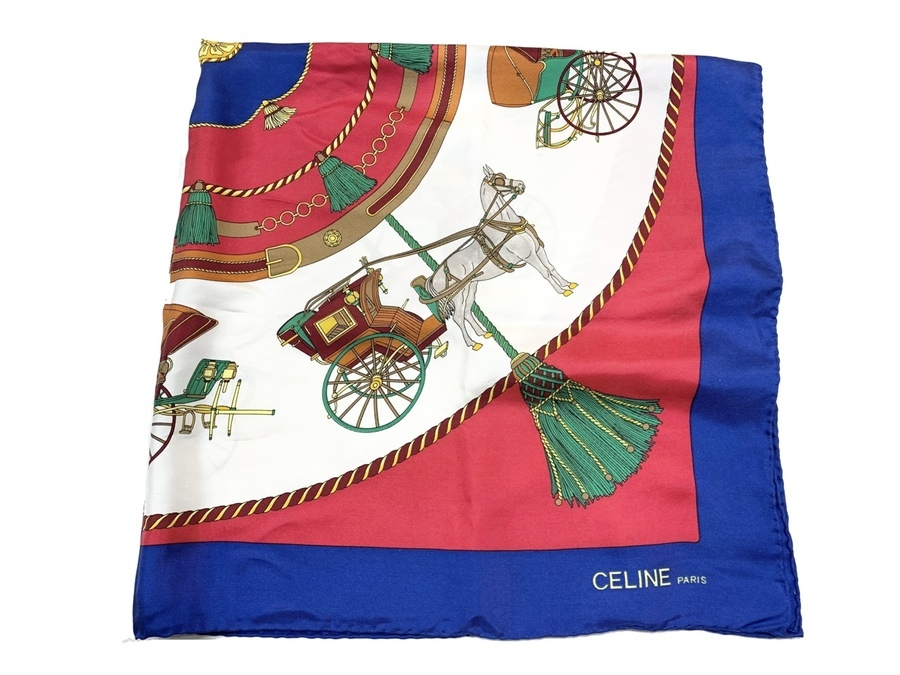 専用　CELINE シルクスカーフ 馬車デザイン　レッド×ホワイト 専用 CELINE シルクスカーフ 馬車デザイン レッド×ホワイト