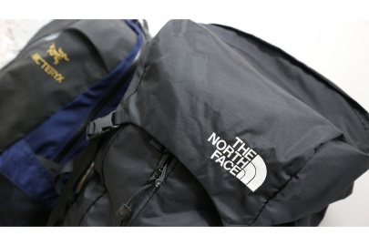 「アウトドアブランドのTHE NORTH FACE/ARC‘TERXY 」