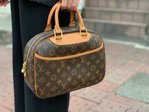 LOUIS VUITTON / ルイ・ヴィトン】ボーリング・ヴァニティのご紹介です