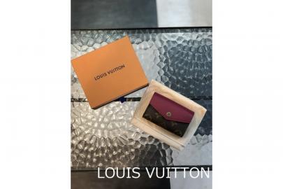 「ラグジュアリーブランドのLOUIS VUITTON 　 」