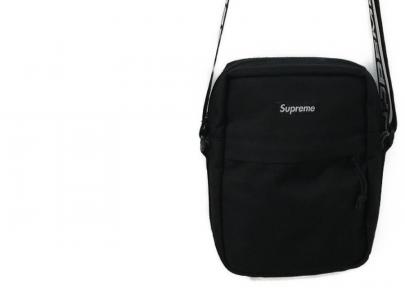 「ストリートブランドのSUPREME 」