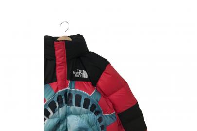 「ストリートブランドのSupreme×THE NORTH FACE 」