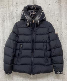 「インポートブランドのMONCLER 」