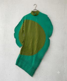 「ドメスティックブランドのISSEY MIYAKE 」