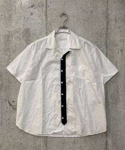 「ラグジュアリーブランドのPRADA 」