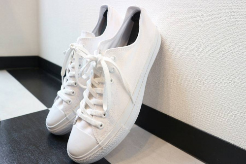 シューズのスニーカー