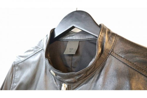 レザーの千歳船橋