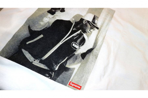 SUPREMEのシュプリーム