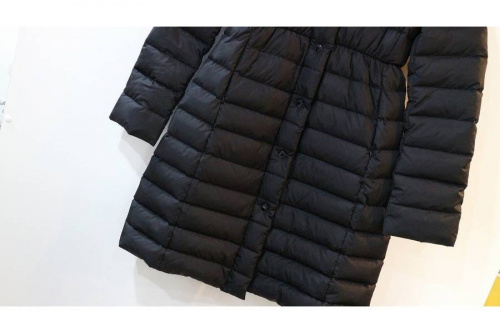 千歳船橋のMONCLER