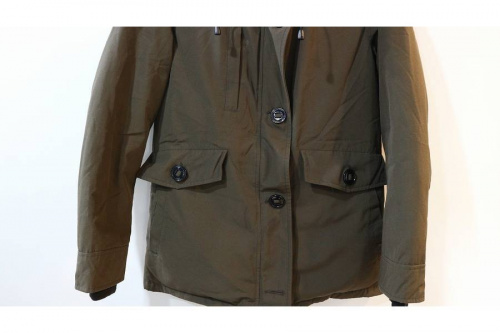 千歳船橋のCANADA GOOSE