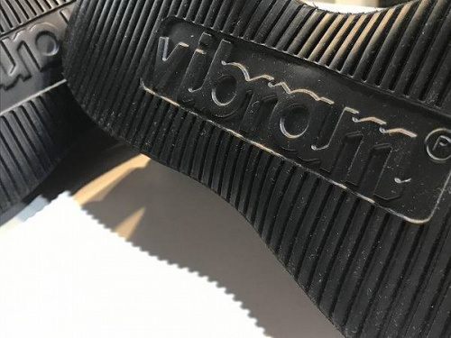 レザーシューズ