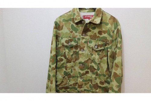 Levi's/リーバイスのダブルネーム