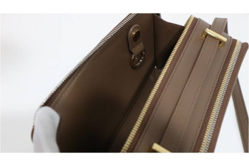 古着買取のウォントレスエッセンシャルデラヴィ