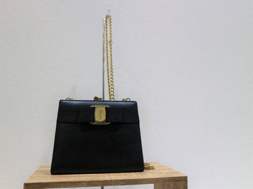 トレファクスタイル千歳船橋店ブログ画像2