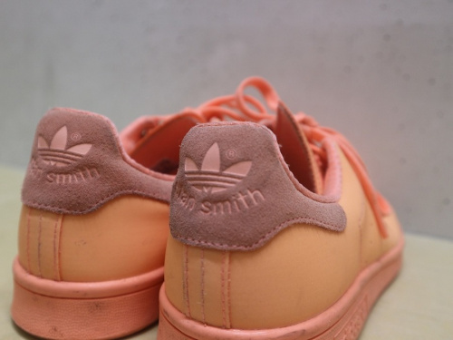 靴・バッグ・小物大募集のペールトーン