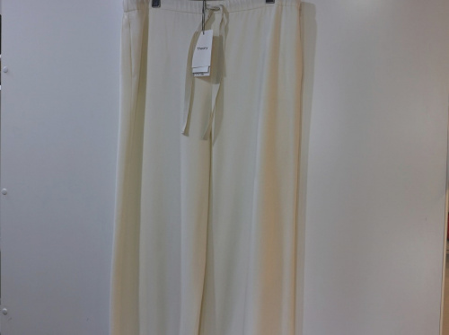 セオリーのレディースブランド買取大募集