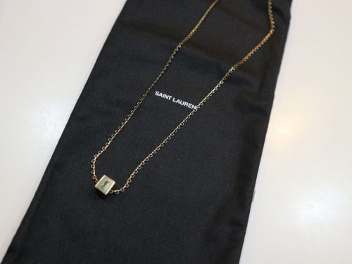 Saint Laurent Parisのサンローランパリ