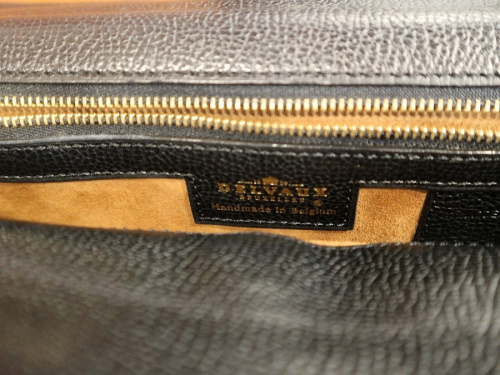 デルボーのレディースバッグ買取強化中