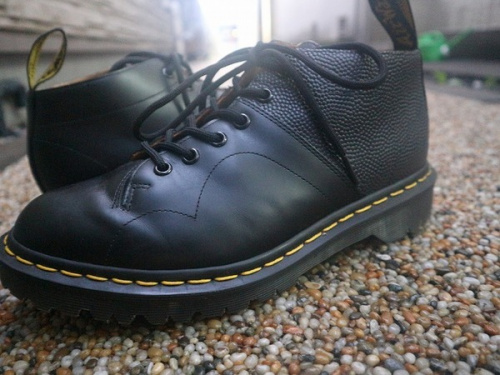 ドクターマーチンの千歳船橋