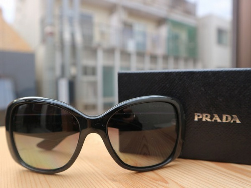 ラグジュアリーブランドのPRADA