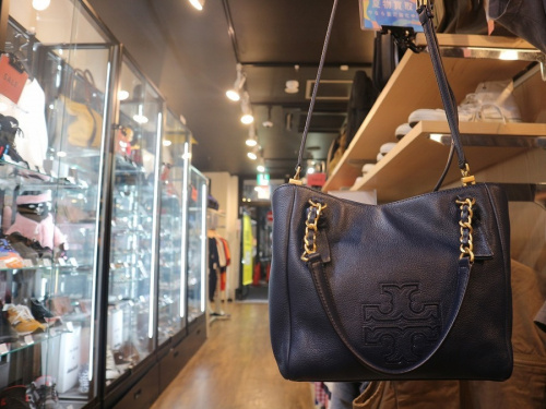 インポートブランドのTORY BURCH