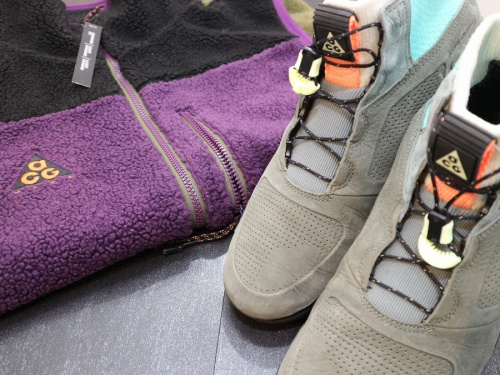 アウトドアブランドのNIKE ACG