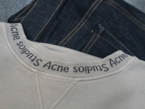 ドメスティックブランドのacne studios