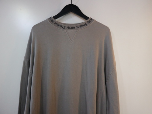 acne studiosのアクネストゥディオズ