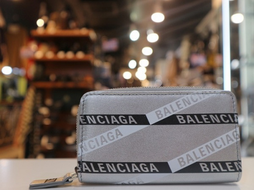 BALENCIAGAのバレンシアガ