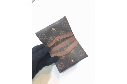 ルイヴィトンの財布