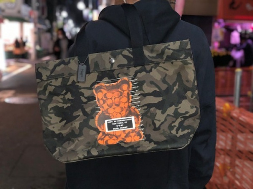 ラグジュアリーブランドのcoach