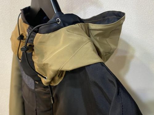 マウンテンパーカーのメンズ