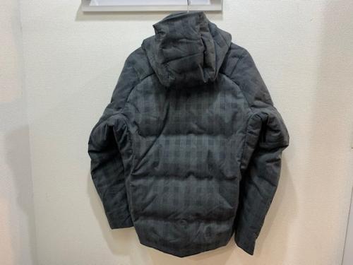 ダウンジャケットのダウンジャケット