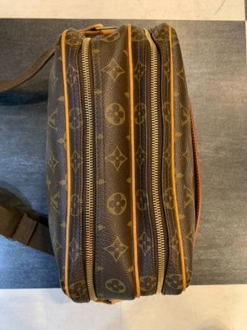 ショルダーバッグのリポーターPM