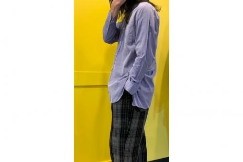 コモリのバンドカラーシャツ