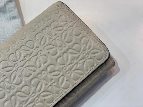 アナグラムの長財布