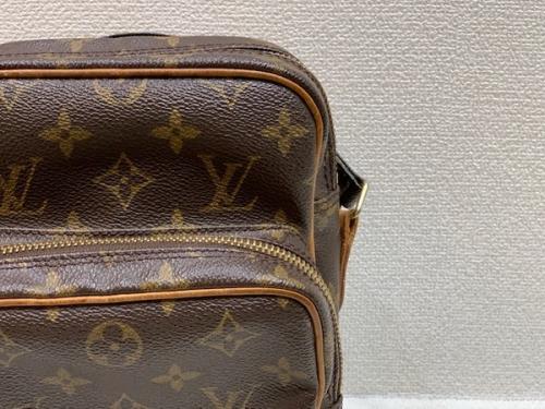 ショルダーバッグ