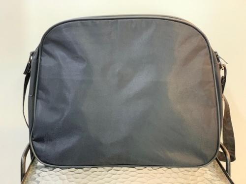 グッドデザインショップ コムデギャルソンのショルダーバッグ