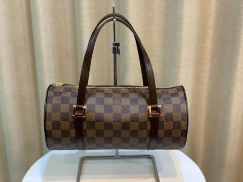 LOUIS VUITTON 　のルイ ヴィトン　