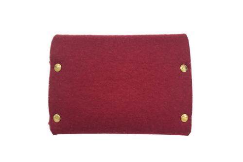 エルメスのフェルトポーチ