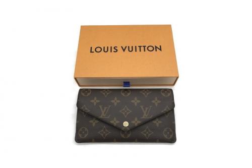 LOUIS VUITTON 　のルイ ヴィトン