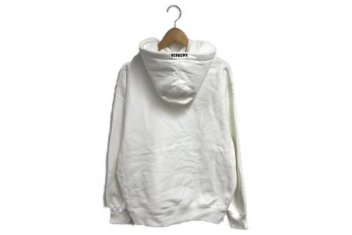 シュプリームのパーカー