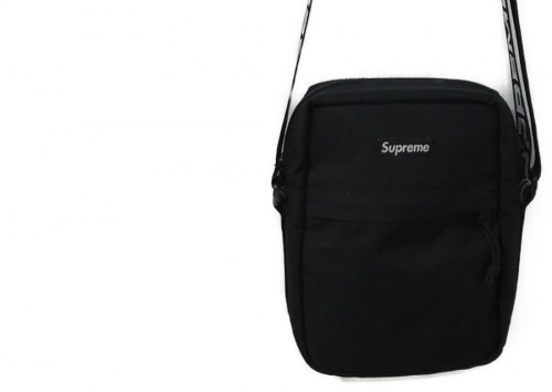 ストリートブランドのSUPREME