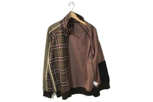 トラックジャケットのジャガード