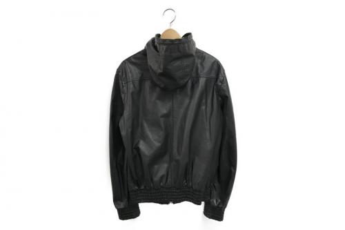 グッチのレザージャケット