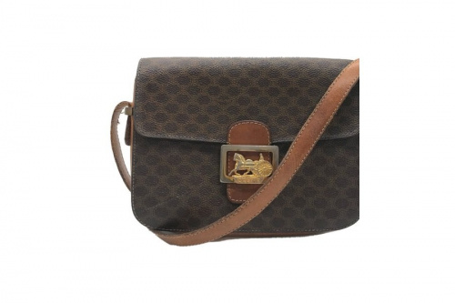 ラグジュアリーブランドのCELINE