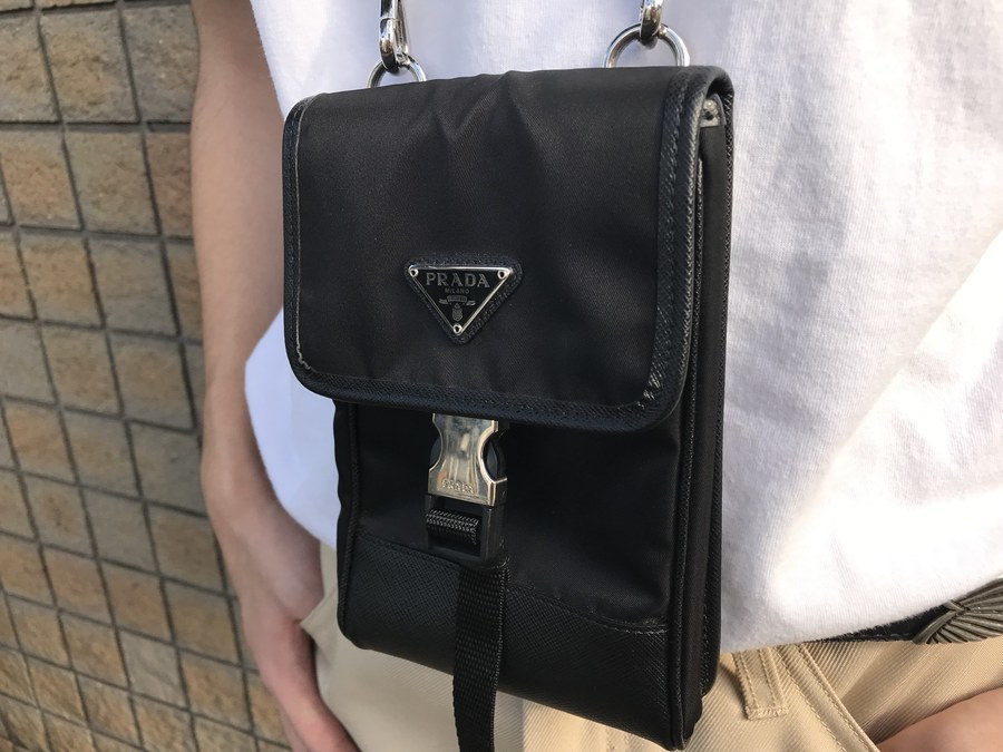 PRADA/プラダ】よりストラップ付ナイロン×レザースマホケースを買取 ...